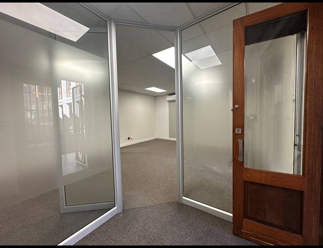 386M² OFFICE TO LET IN SANDTON CENTRAL